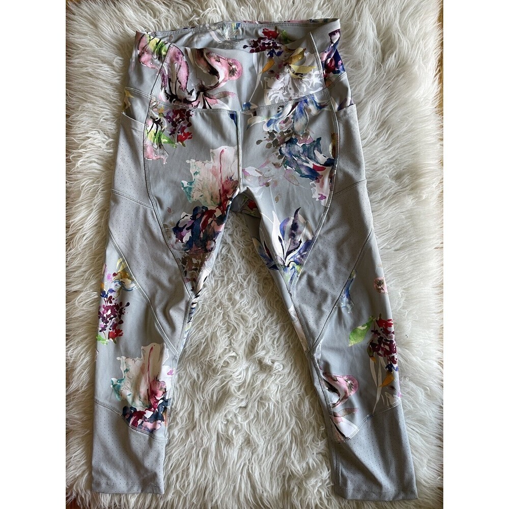 Avia Women's Size Medium Floral Watercolor Cropped Leggings C30